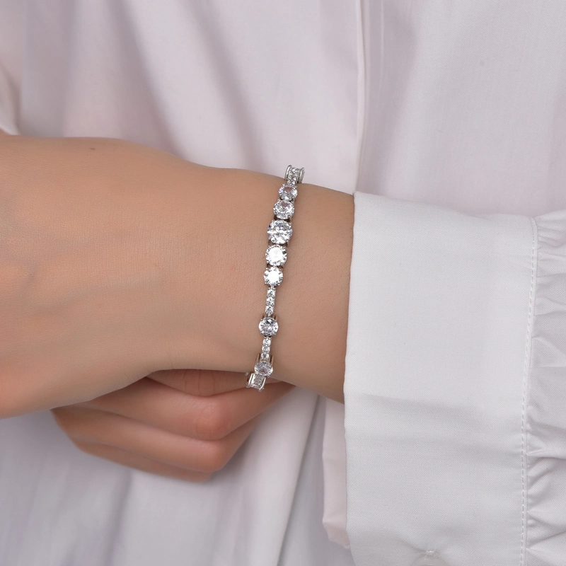 Refined Simple Design Brass Silver Fashion Jewelry Women&prime;s Bracelet